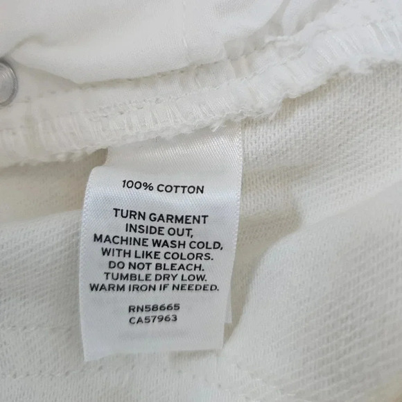 NWT‎ ripped stark white high rise distressed with frayed hem jean shorts size 28 - Picture 8 of 10